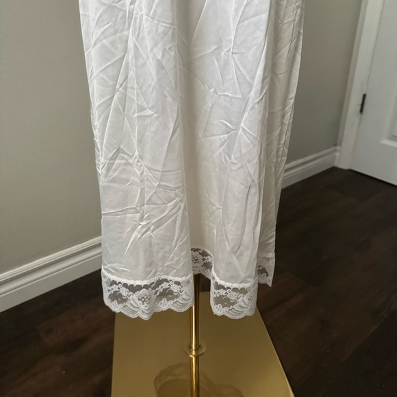 Vintage dreamy cottagecore lace trimmed nylon slip dress M - Picture 5 of 6